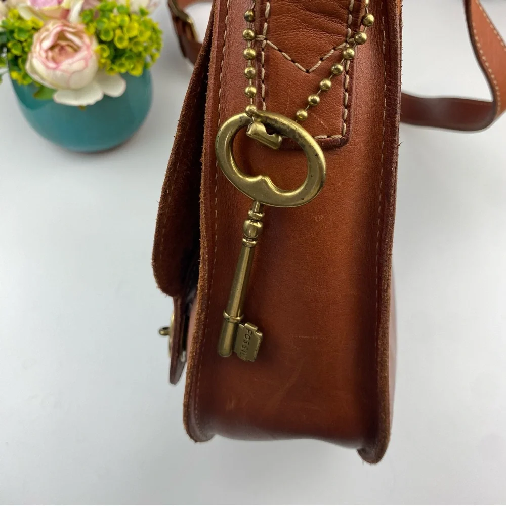 Fossil Bag Austin Large Flap Crossbody Shoulder Brown All Leather Messenger Bag